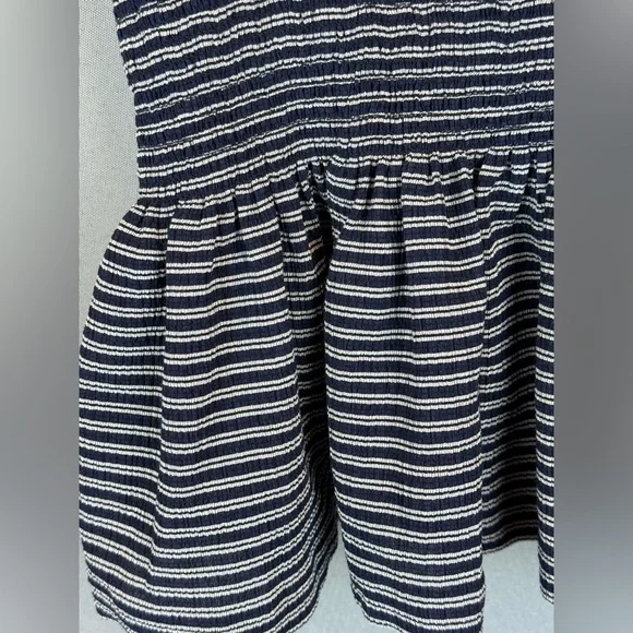 Madewell Texture & Thread Smocked Peplum Tank Top- Size Medium - Picture 4 of 10